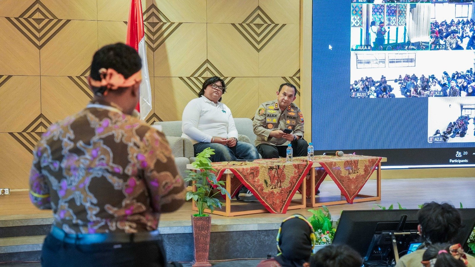 Wakapolresta Malang Kota Bekali Mahasiswa “Tameng Digital”, Waspadai Cybercrime, Pinjol Ilegal hingga Judol