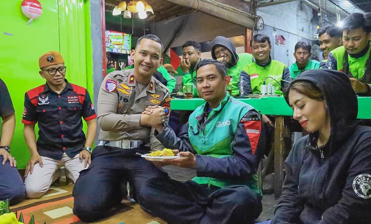 Sambut Hari Lalu Lintas Bhayangkara ke-71, Polresta Malang Kota Gelar Doa Bersama Ojol